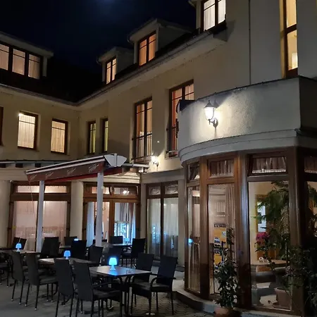 Szálloda Hotel-patonai Panzió