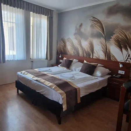 Patonai Hotell Fertőd