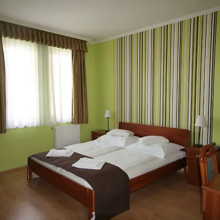 Patonai Hotel Fertőd