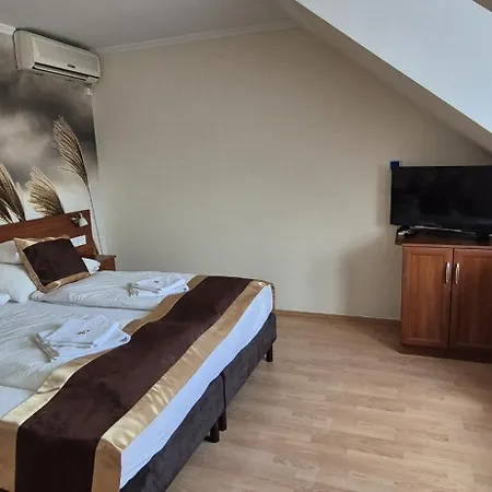 Hotel Patonai Fertod