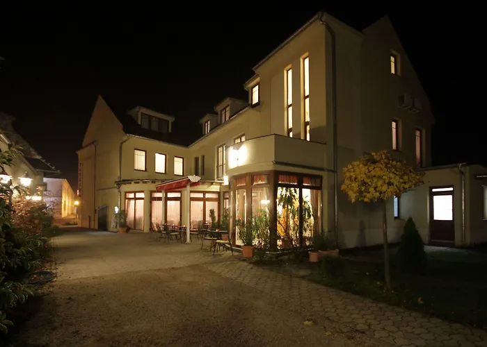 Patonai Otel