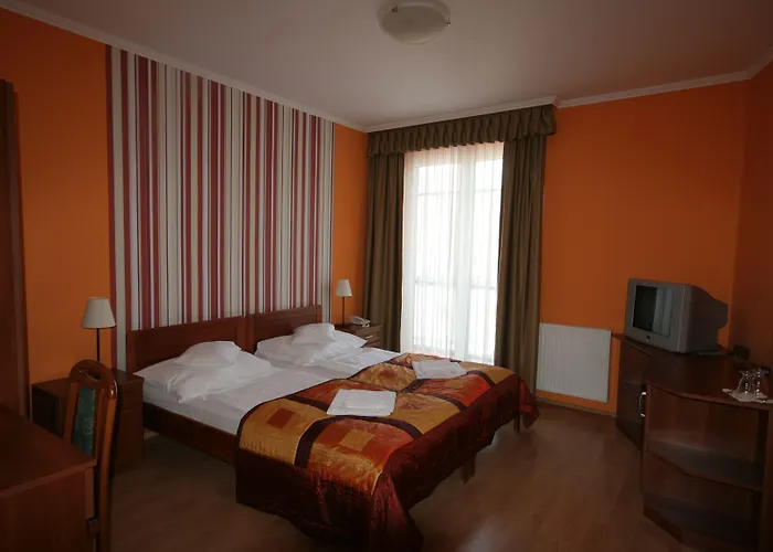 Patonai Hotel